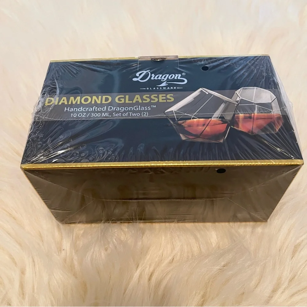 NIB Dragon Diamond Glasses set of two 10 ounce cocktail adult beverage glasses